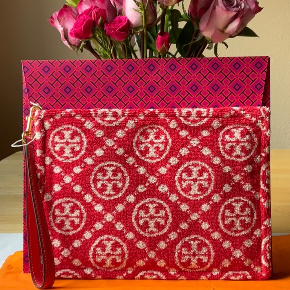 🍓 TORY BURCH T- MONOGRAM TERRY POUCH 🍓 NWT 🍓 - Picture 8 of 16